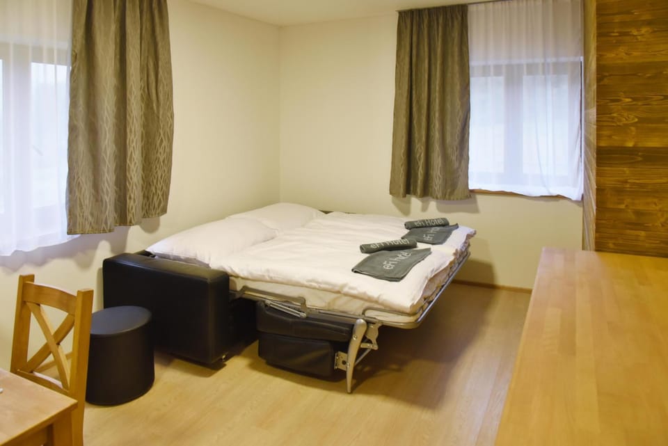 Bed, Photo of the whole room