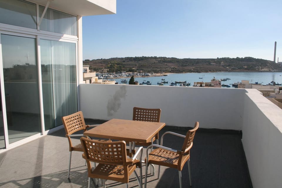View (from property/room), Balcony/Terrace