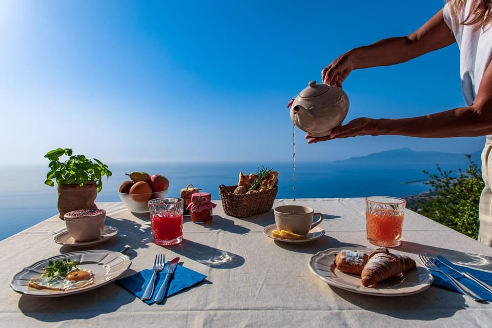 Food close-up, Food and drinks, City view, Sea view, Breakfast