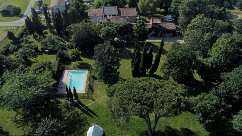Bird's eye view, Swimming pool