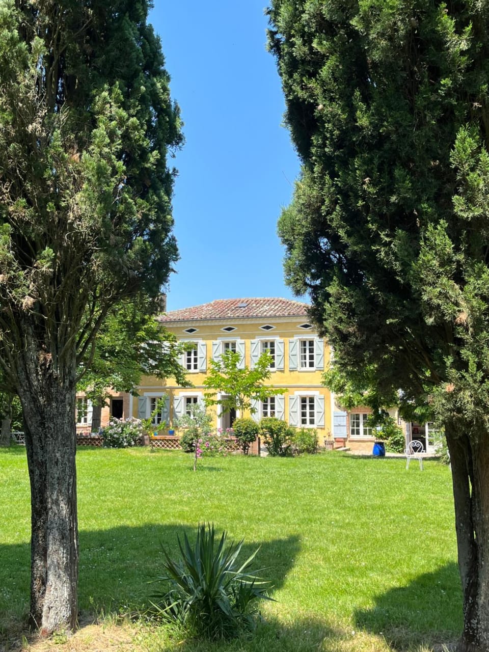 Property building, Garden, Garden view