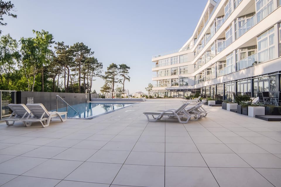 Property building, Swimming pool