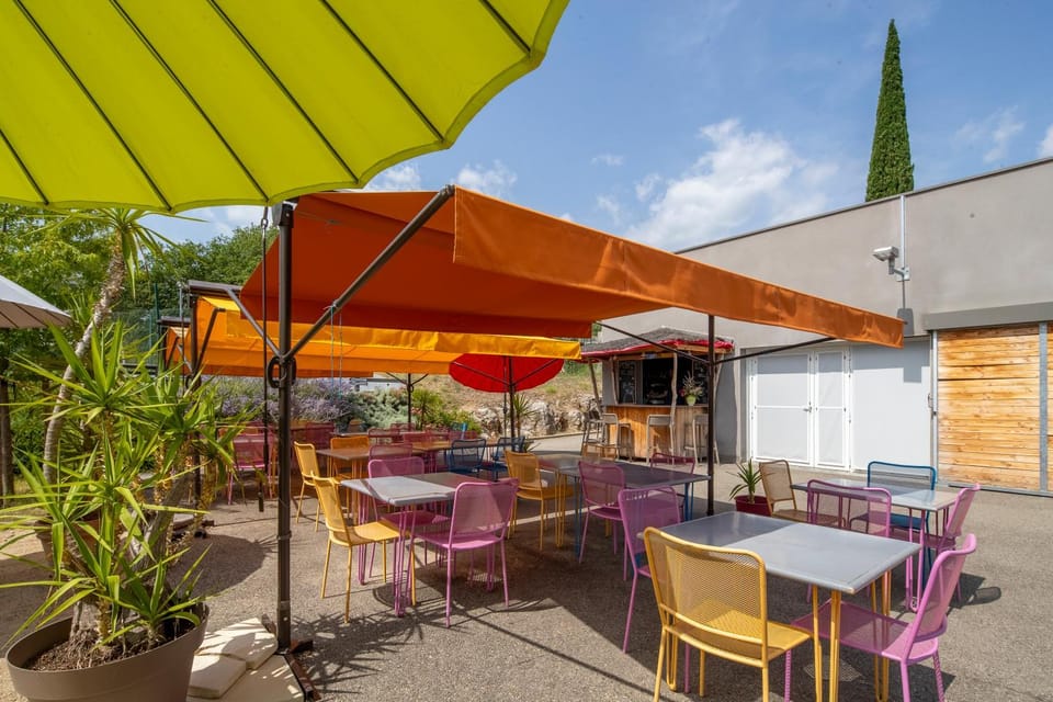 Restaurant/places to eat, Meals