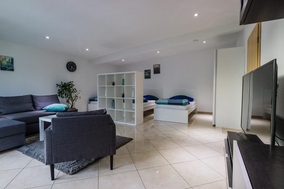 TV and multimedia, Living room, Bedroom