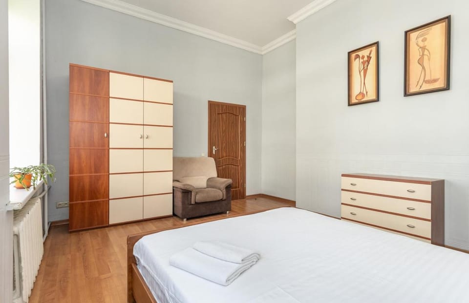 Простора квартира біля Майдану Незалежності Apartment in Kiev City - Kyiv