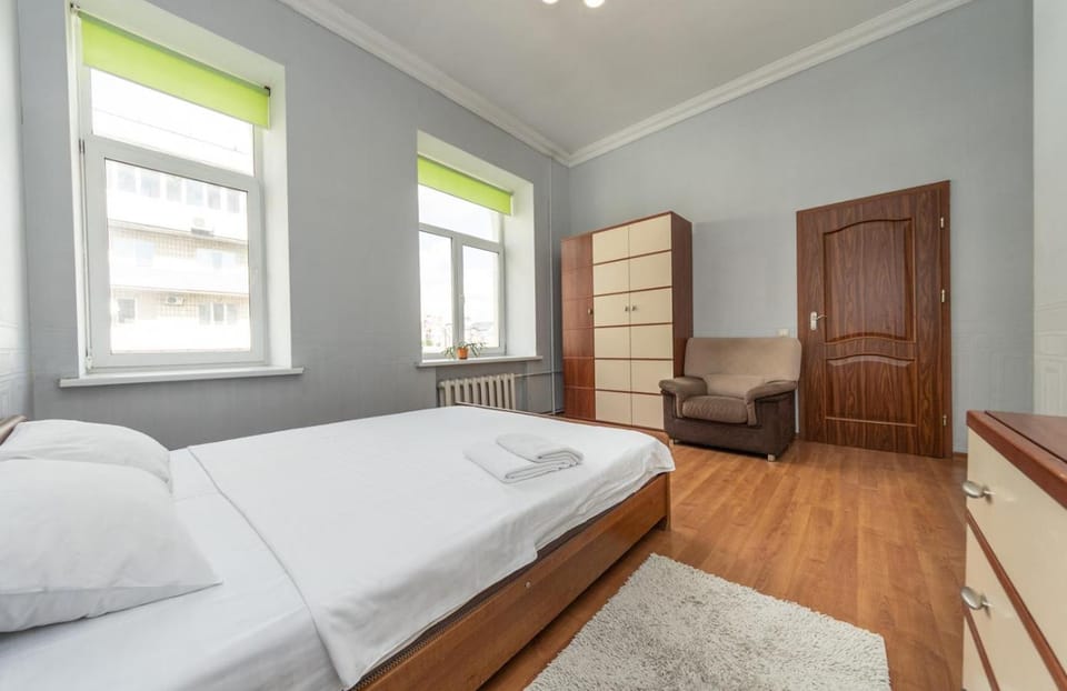 Простора квартира біля Майдану Незалежності Apartment in Kiev City - Kyiv