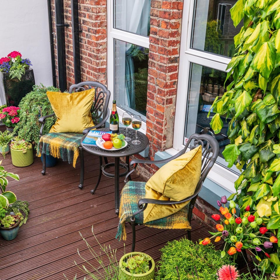 Patio, Garden, Balcony/Terrace, Seating area