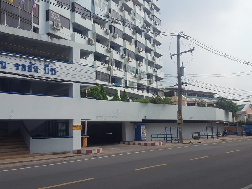Bangsaen Royal Beach by Preyaluk Apartment in Chon Buri Changwat