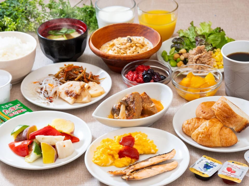 Restaurant/places to eat, Breakfast, Buffet breakfast