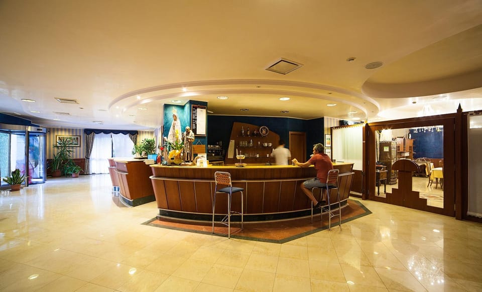 Lounge or bar