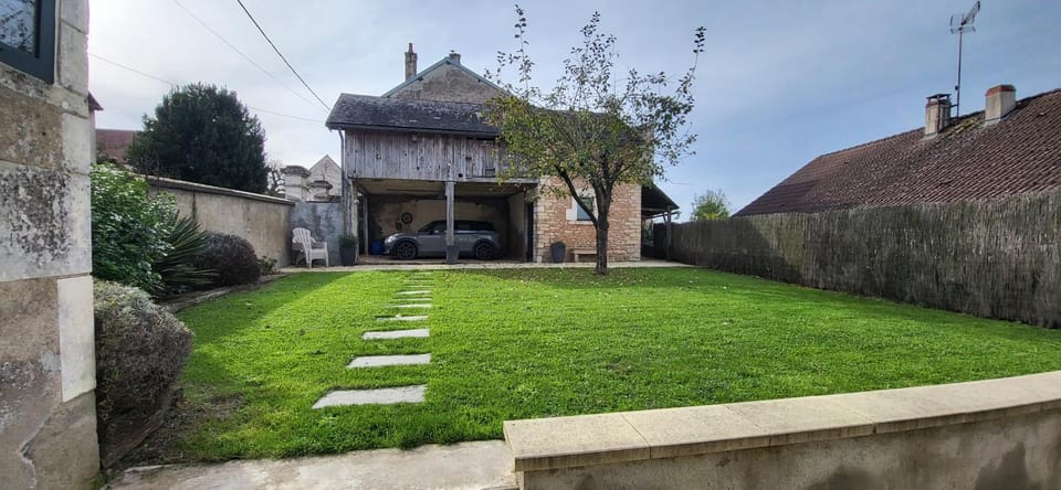 Garden, Parking