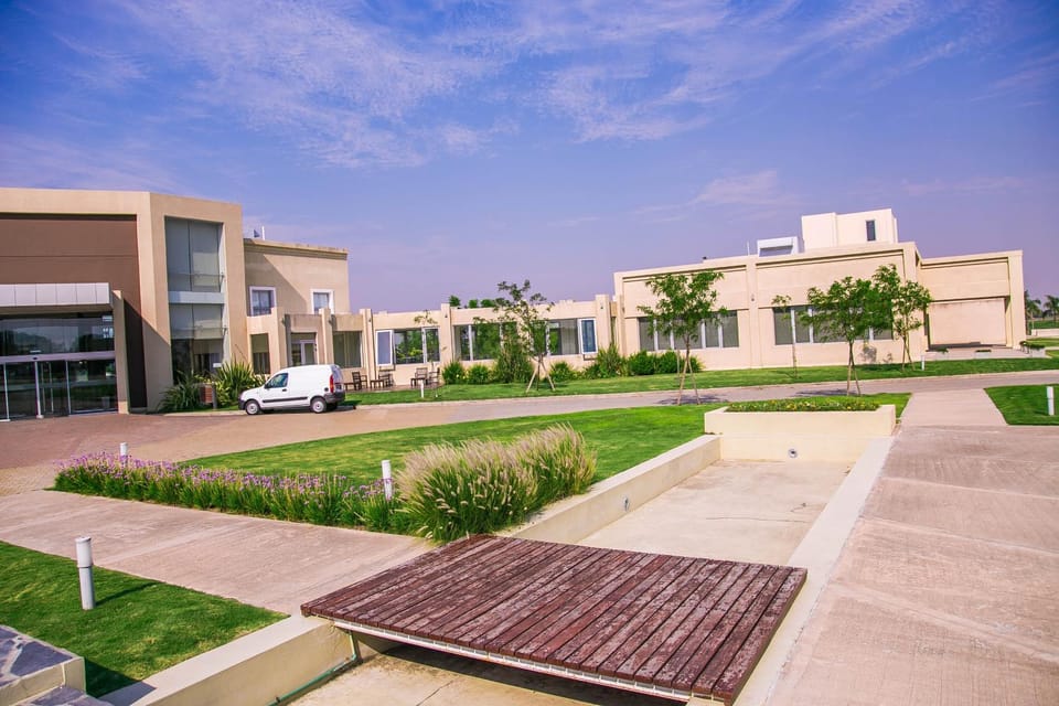 Property building, Facade/entrance, Spring, Day, Natural landscape, Garden, Garden view