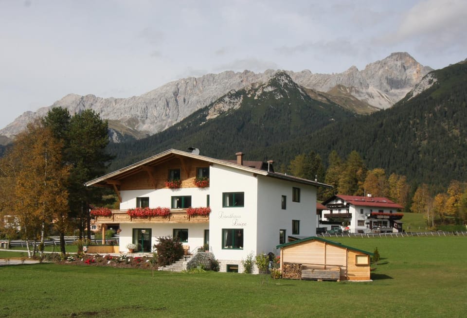 Property building, Summer, Mountain view