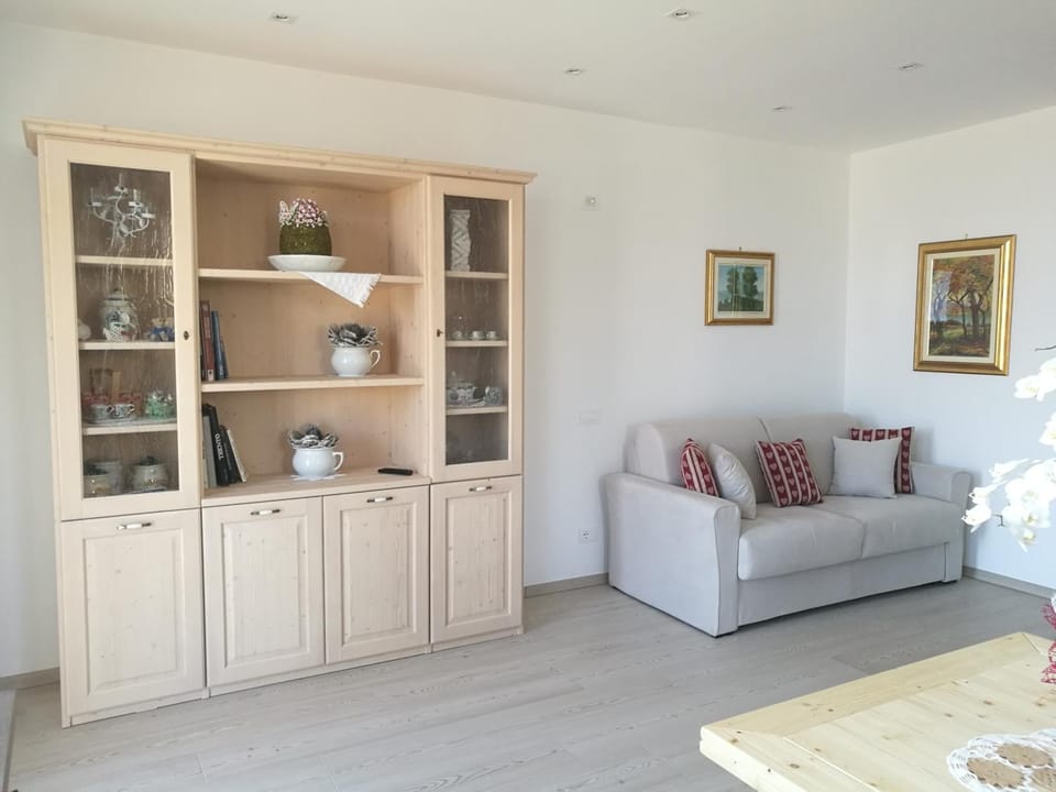 Living room, Seating area, wardrobe