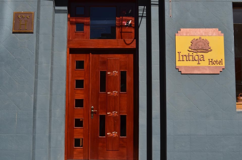 Facade/entrance