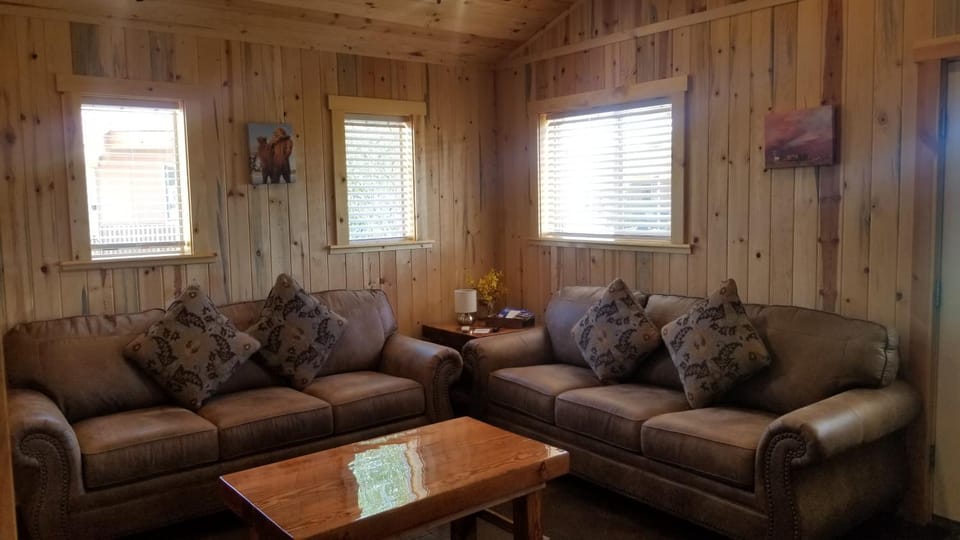 Bluff Gardens Country House in Bluff