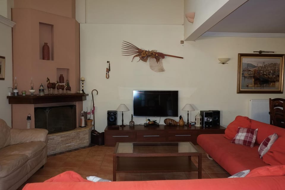 TV and multimedia, Living room, Seating area