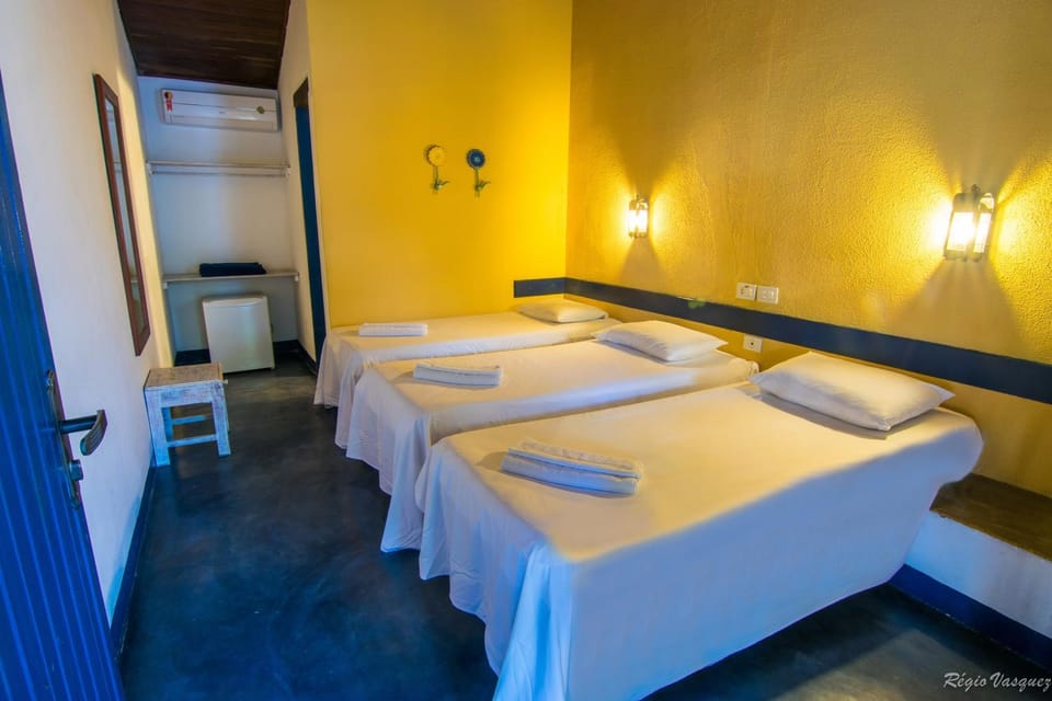 Bed, Photo of the whole room, Bedroom, Swimming pool, Breakfast, towels
