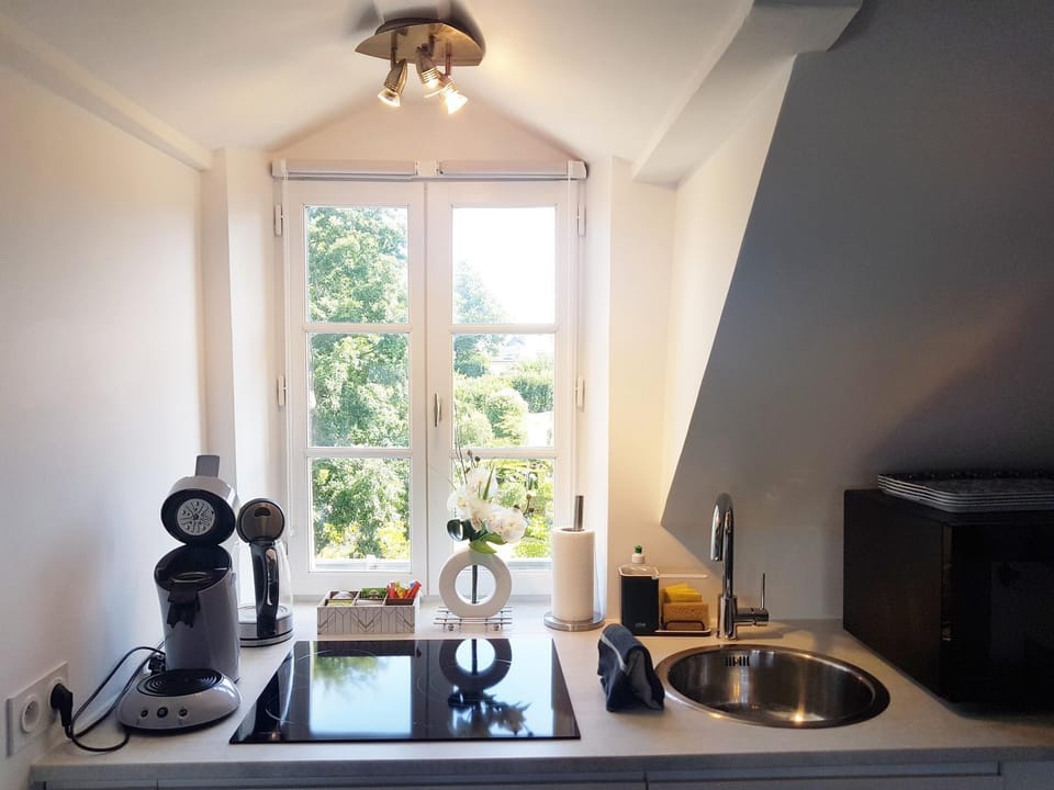 Coffee/tea facilities, Kitchen or kitchenette