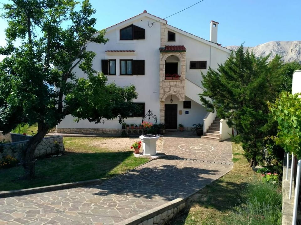 Apartments Irena Apartment in Lika-Senj County
