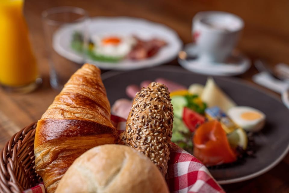 Food and drinks, Food, Breakfast