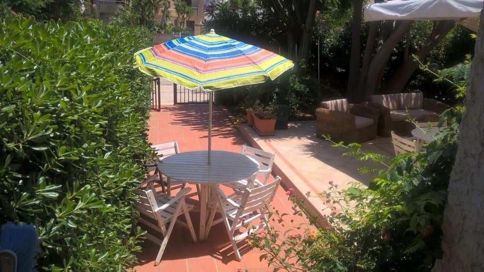Property building, Balcony/Terrace