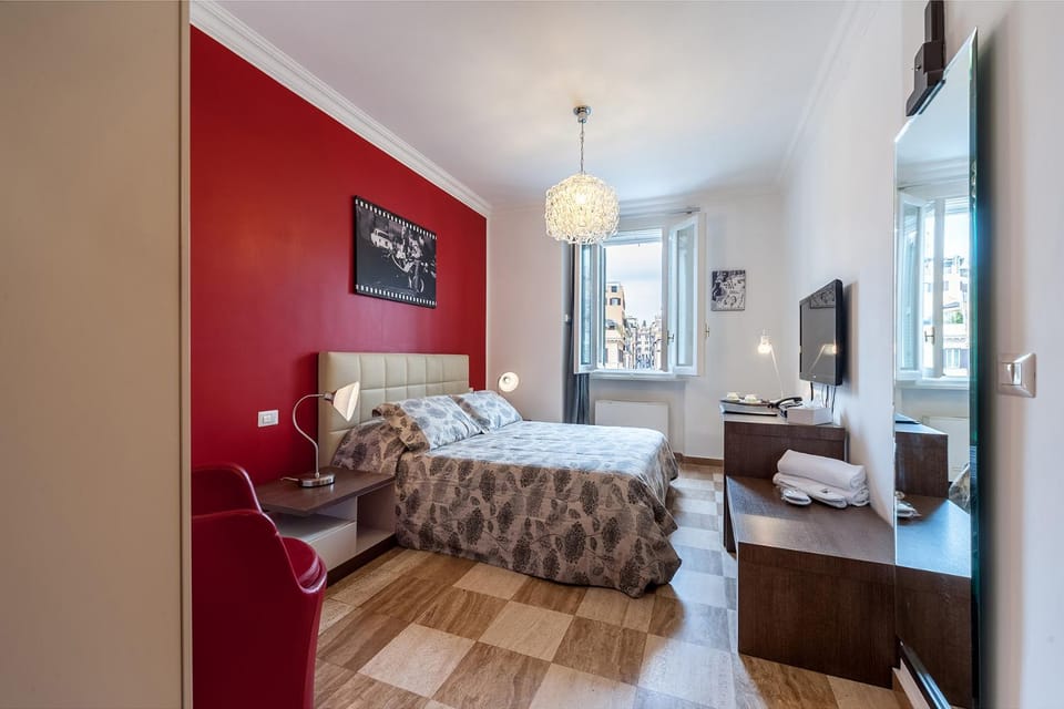Bed, TV and multimedia, Living room, Photo of the whole room, Bedroom, towels