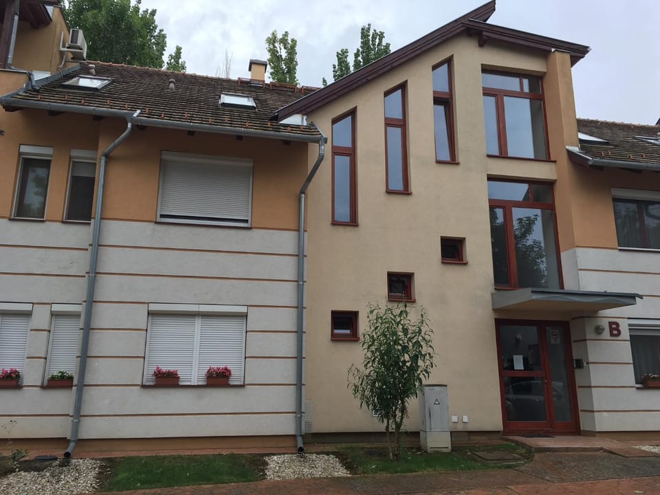 Bella apartman Balatonalmádi Apartment in Hungary