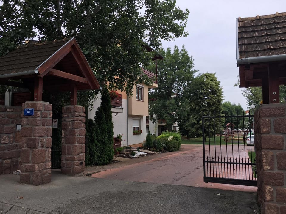 Bella apartman Balatonalmádi Apartment in Hungary