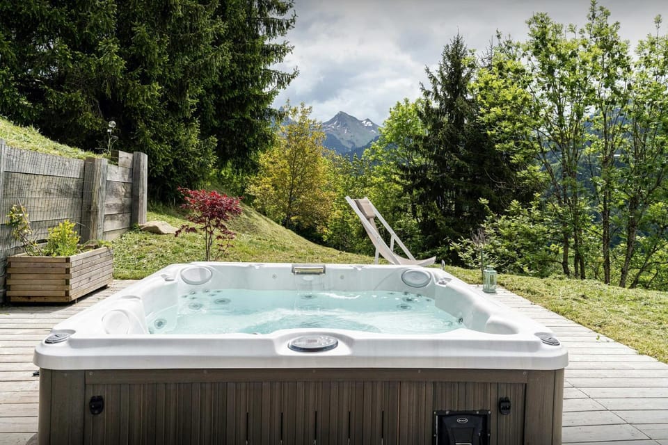Day, Natural landscape, Hot Tub, Mountain view