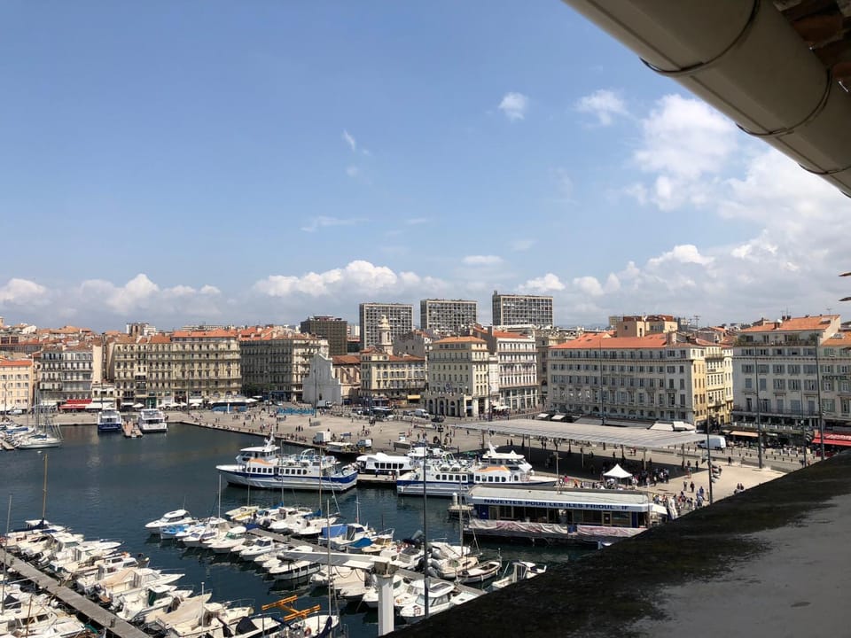 City view, Sea view