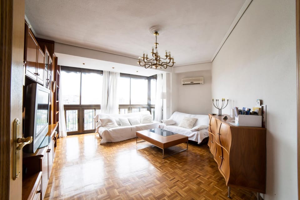 Living room, Lounge or bar