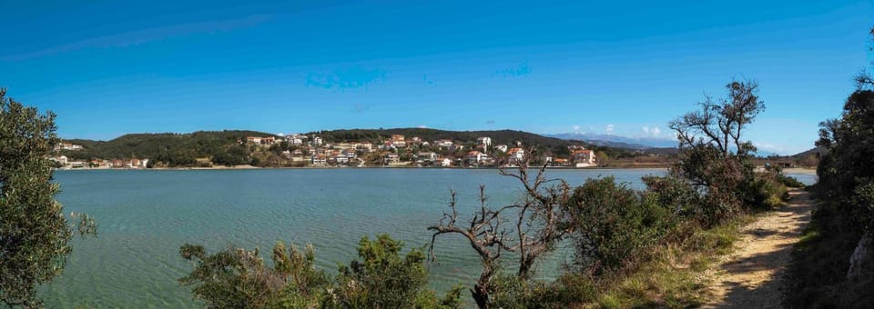 Neighbourhood, Natural landscape, Location