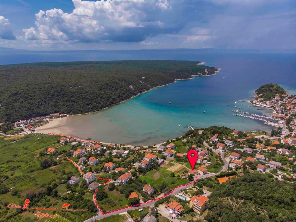 Property building, Day, Neighbourhood, Bird's eye view, Beach, Landmark view