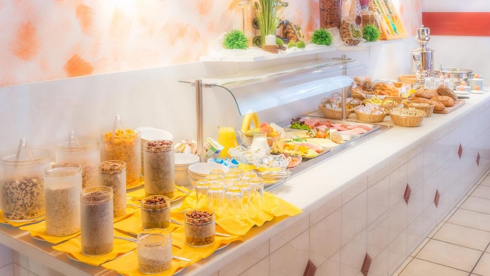Buffet breakfast