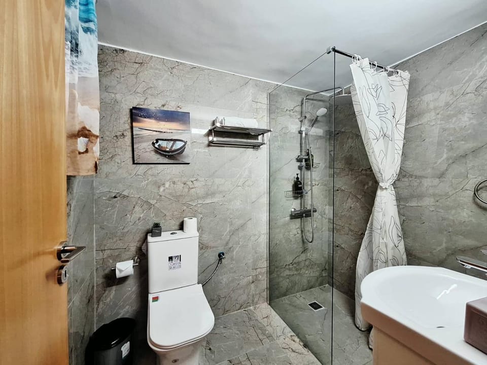 Toilet, Bathroom