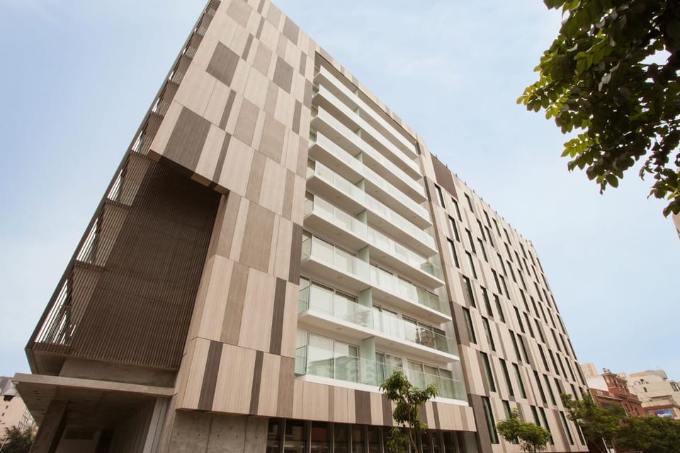 Property building, Facade/entrance