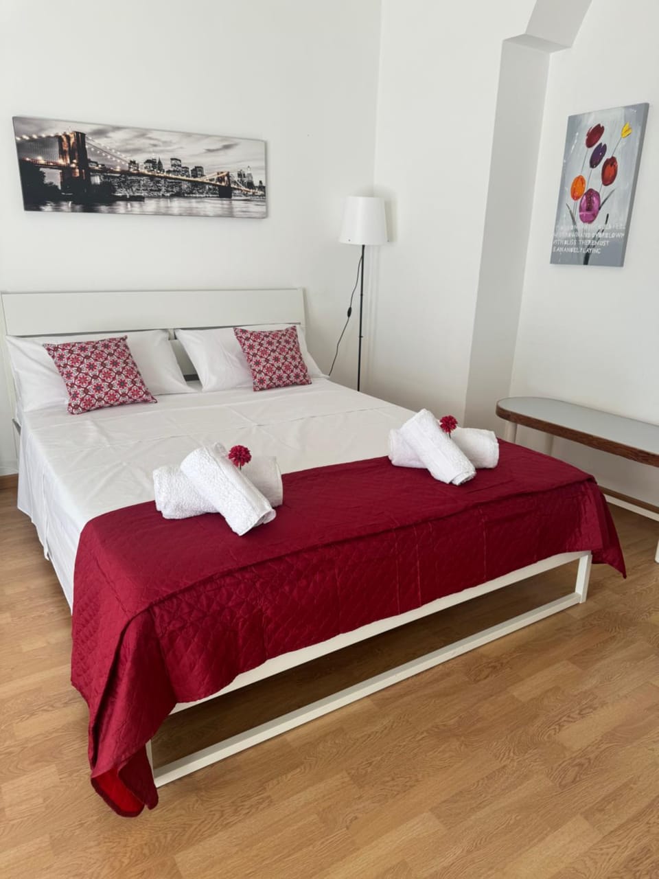 Bed, Photo of the whole room, Bedroom, heating, internet, towels, air conditioner