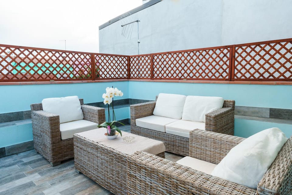 Balcony/Terrace, Balcony/Terrace, Living room, Seating area