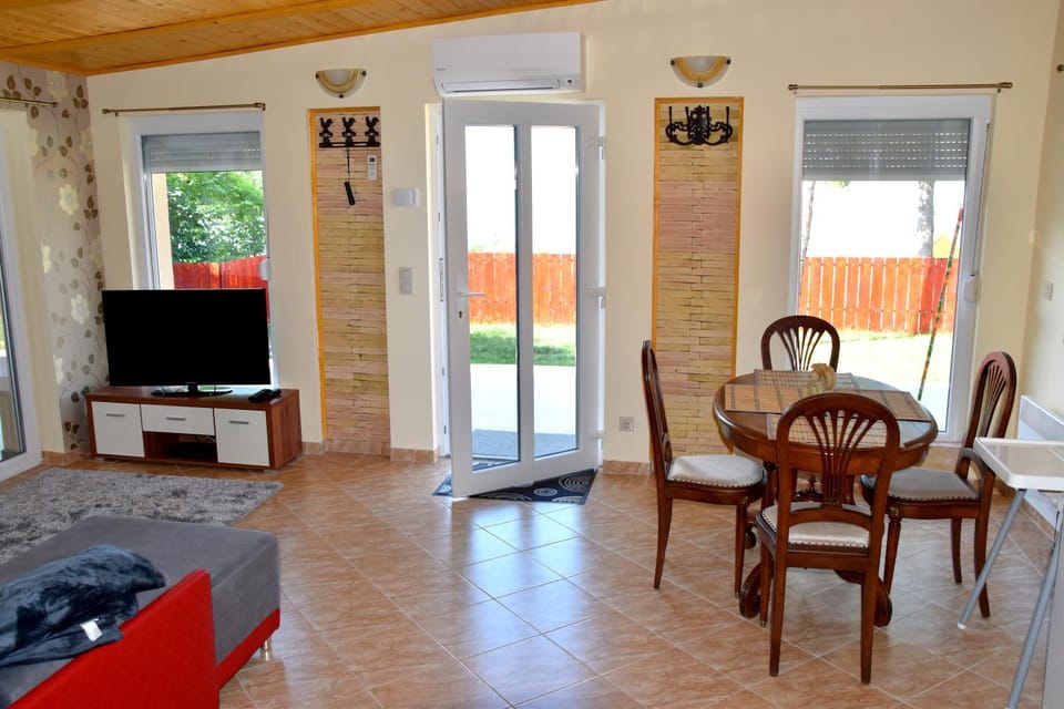 Kenese Panoráma Apartman Apartment in Hungary