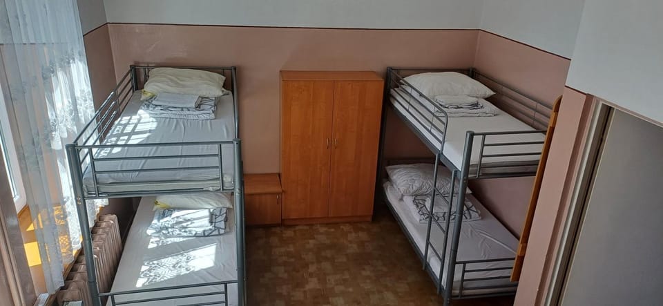 Photo of the whole room, bunk bed