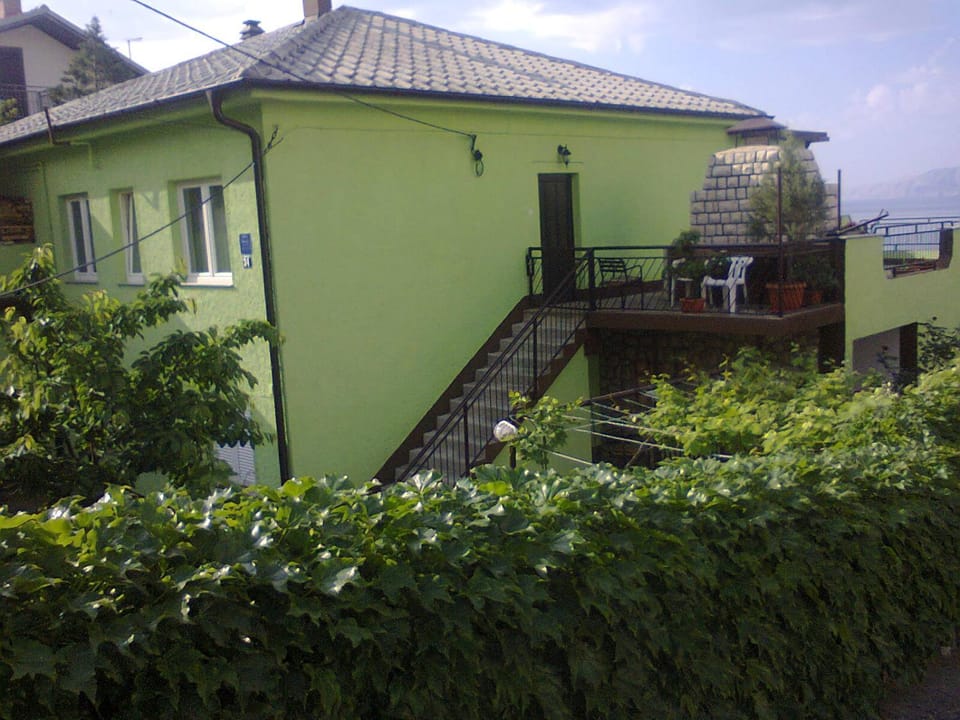 Property building, Facade/entrance
