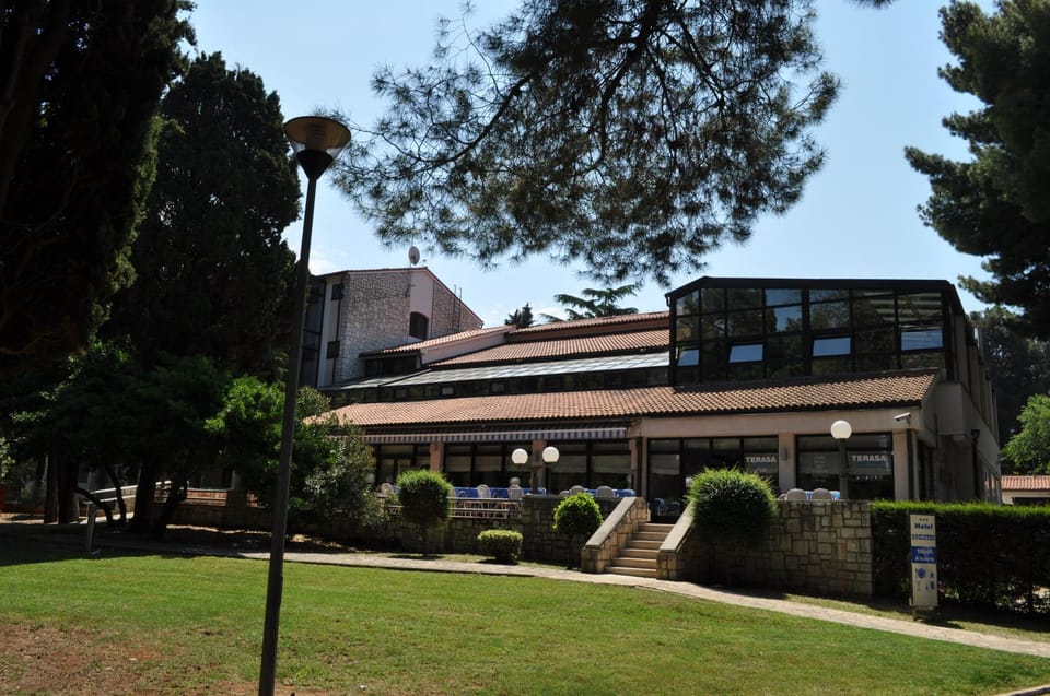Facade/entrance, Garden