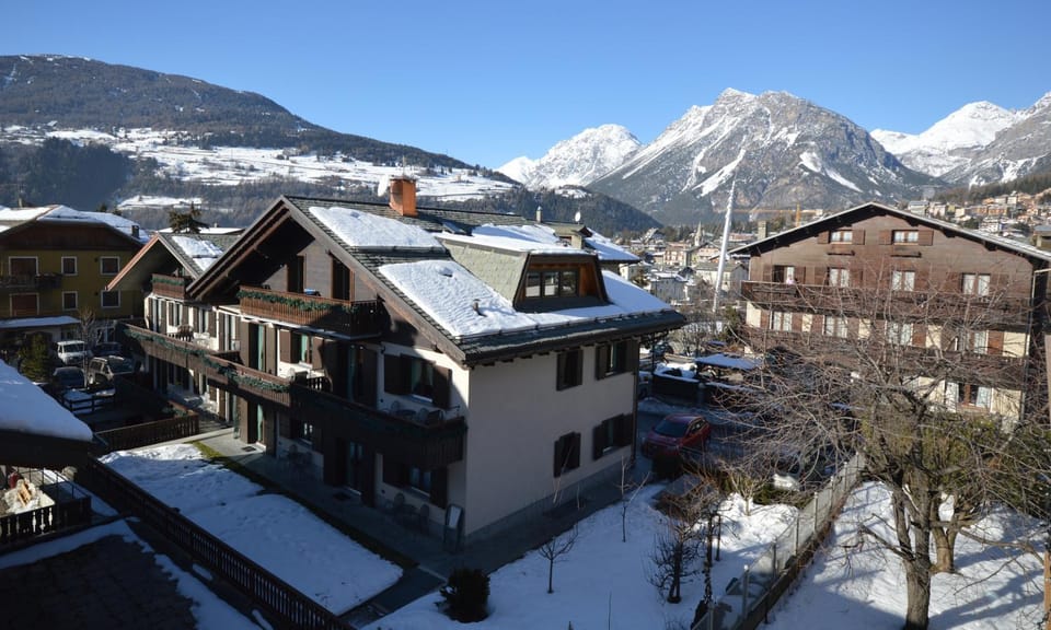 Property building, Winter