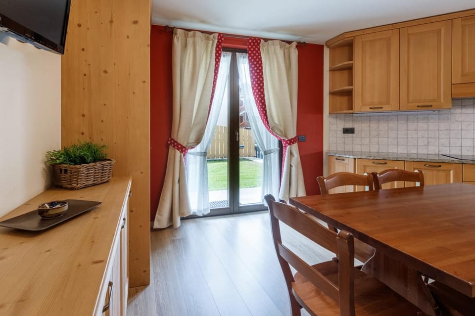 Garden, Living room, Garden view, Dinner