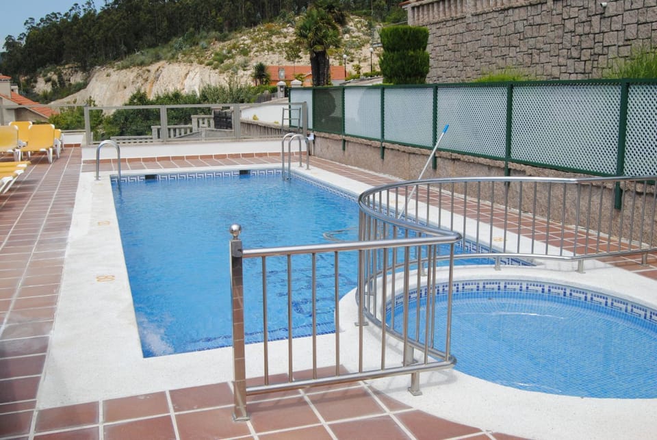 Swimming pool, Swimming pool