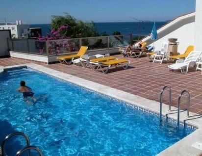 Swimming pool, Swimming pool