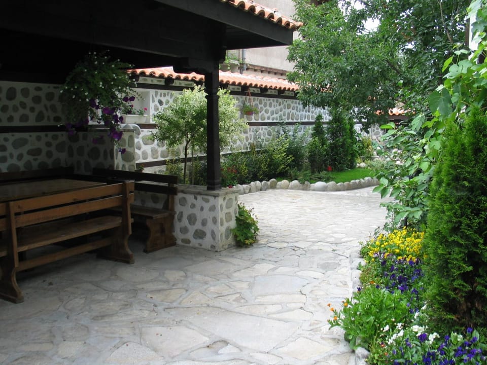 Day, Summer, BBQ facilities, Garden, Garden view, Family