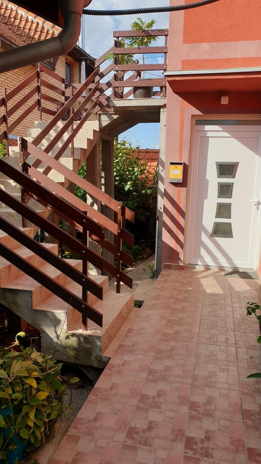 Property building, Facade/entrance