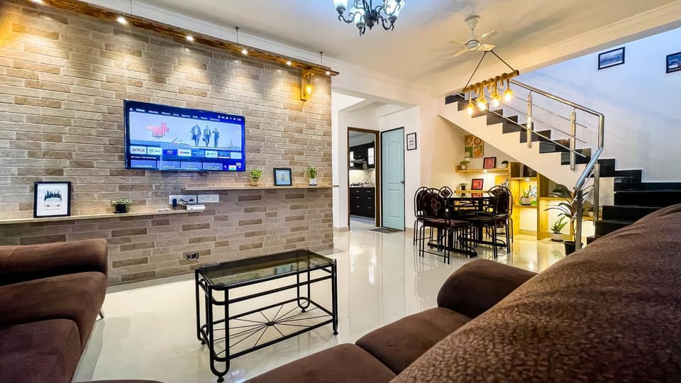 Living room, Lounge or bar, Seating area